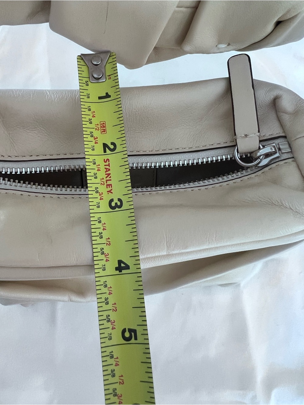 Staud cream leather Kiss bag - Picture 7 of 7